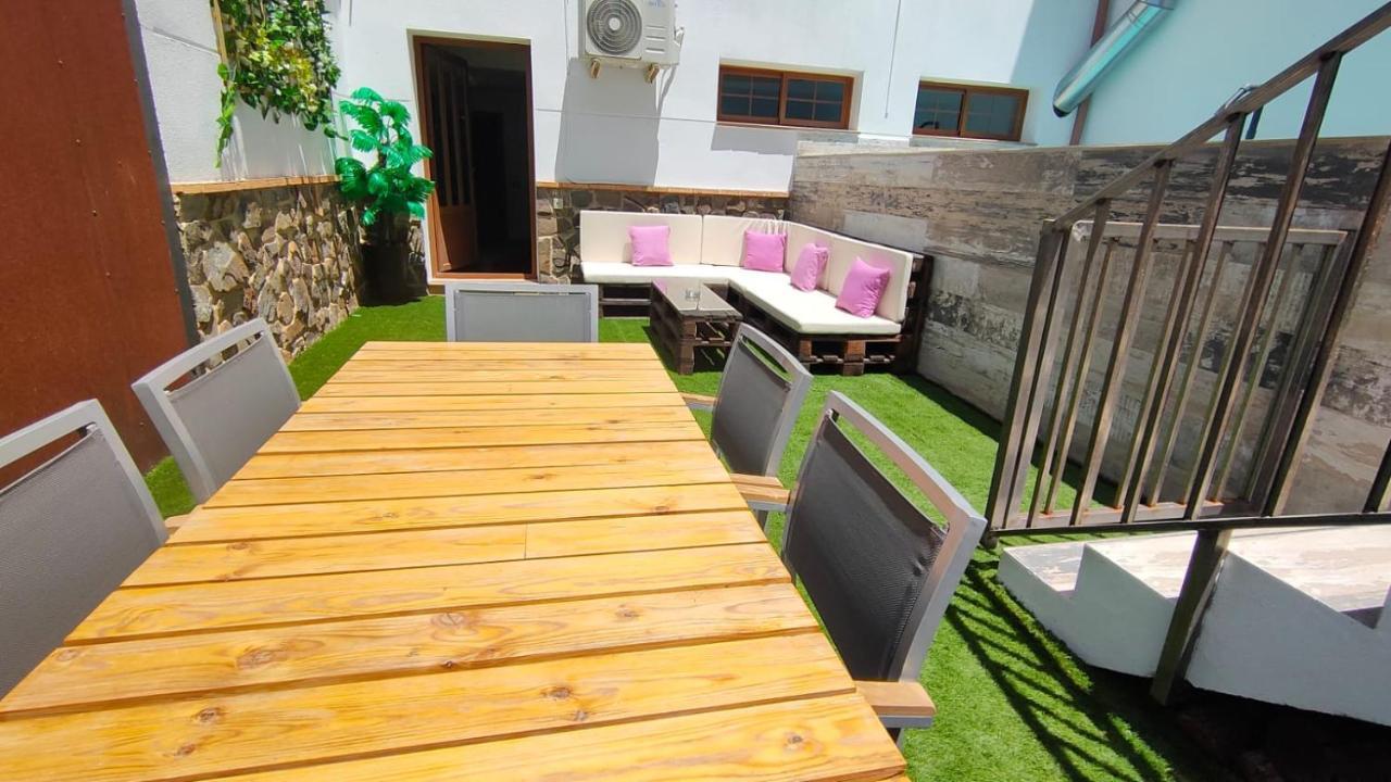 Escapada Delux Guest House ออสซา เด มอนเตียล ภายนอก รูปภาพ