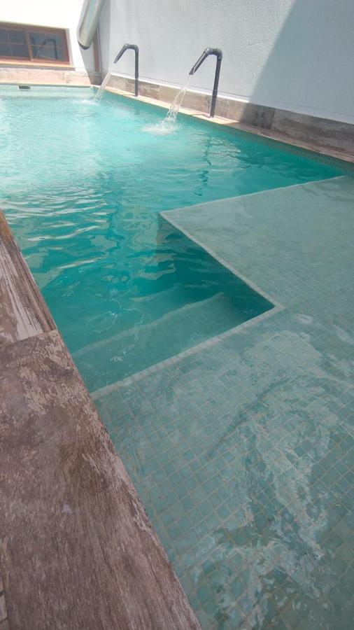 Escapada Delux Guest House ออสซา เด มอนเตียล ภายนอก รูปภาพ