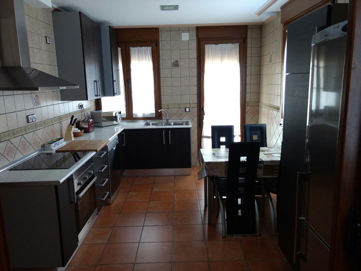 Escapada Delux Guest House ออสซา เด มอนเตียล ภายนอก รูปภาพ