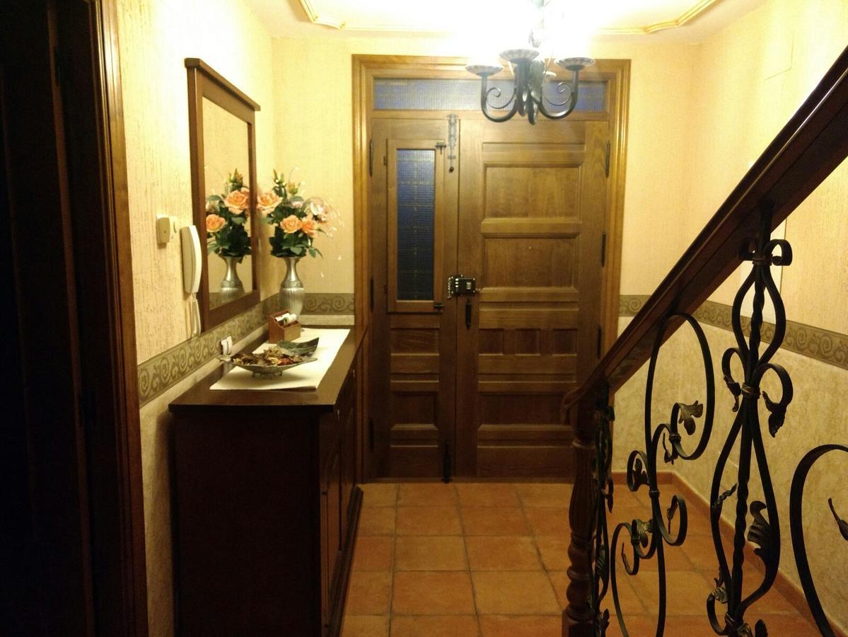 Escapada Delux Guest House ออสซา เด มอนเตียล ภายนอก รูปภาพ
