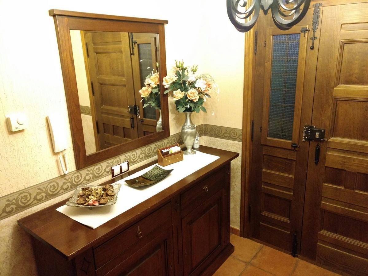 Escapada Delux Guest House ออสซา เด มอนเตียล ภายนอก รูปภาพ
